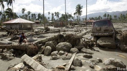Тайфун на Филиппинах унес жизни как минимум 325 человек