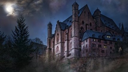 Дом с привидениями: ТОП самых мистических замков планеты