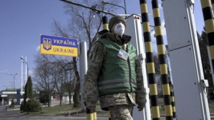Воєнний стан в Україні подовжили до кінця лютого