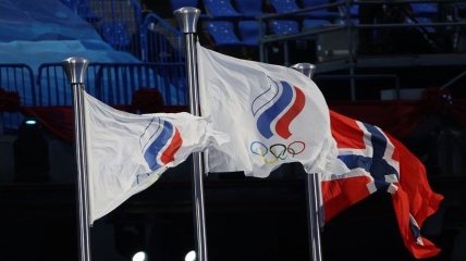 Флаг команды Олимпийского комитета россии на Играх в Пекине