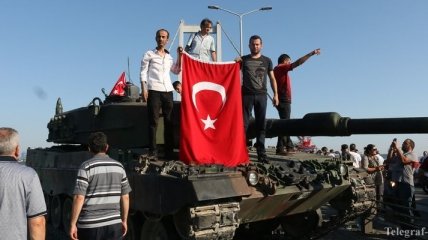 В мятеже в Турции приняли участие почти 8,5 тыс. человек