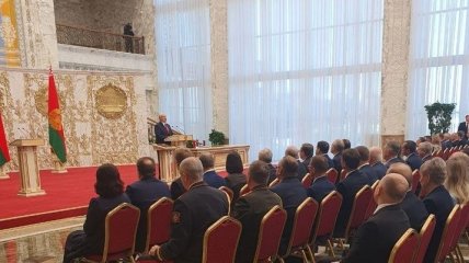 Лукашенко тайно устроил инаугурацию и вступил в должность президента Беларуси
