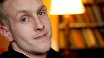 22-летний безработный англичанин отец 11 детей от 10 женщин