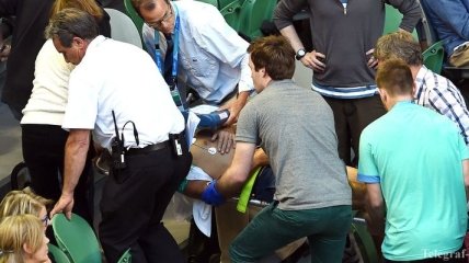 Матч Australian Open был прерван из-за потери сознания тренера