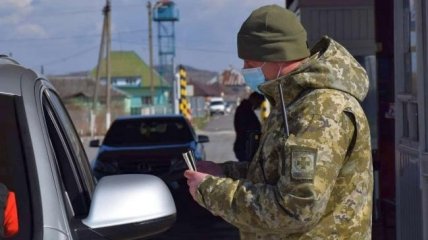 Війна в Україні триває, тож заборона на виїзд військовозобов'язаних своєї дії не припиняє