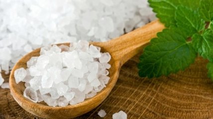 Медики назвали главную причину, почему нужно отказаться от соли