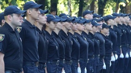 В Житомире приняли присягу народу полицейские из 10 областей (Видео)