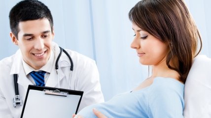 Беременная женщина и врач: критерии выбора
