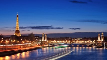 В Париже построят мост-аттракцион