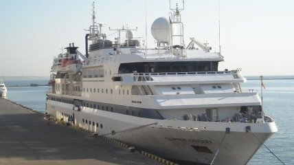 Одесский порт посетила мега-яхта Clipper Odyssey (Фото)