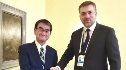 Україна та Японія провели переговори на рівні міністрів оборони
