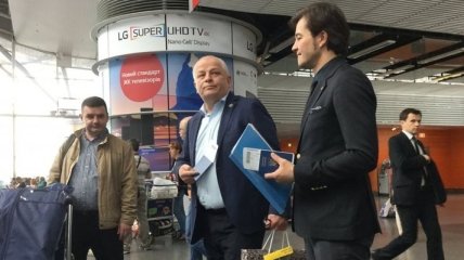 Кубив отправился в Вильнюс по биометрическому паспорту