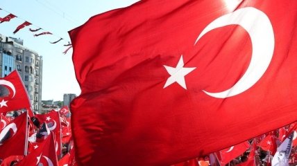 В Турции отстранили более 600 судей и прокуроров