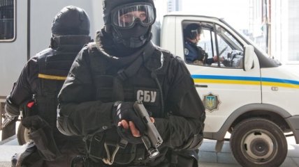 СБУ обнаружила два больших арсенала оружия в Луганской области