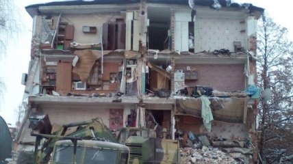 Спасатели продолжают ликвидацию последствий обрушения дома в Чернигове