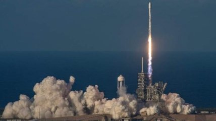 Ракету Falcon 9 запустили на орбиту (Видео) 