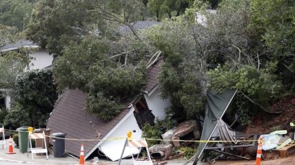 В Калифорнии растет число жертв разрушительного шторма