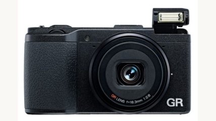 Компактная камера Pentax Ricoh GR