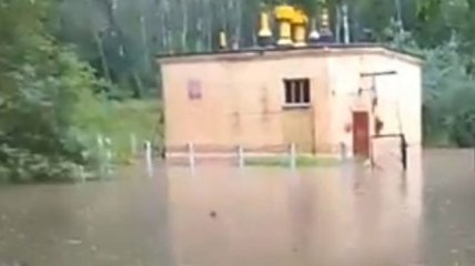 Мощный ливень в Чернигове: затоплена канализационная насосная станция