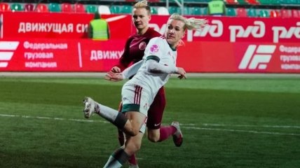 Футболистка забила красивый гол пяткой в стиле Ибрагимовича (видео)