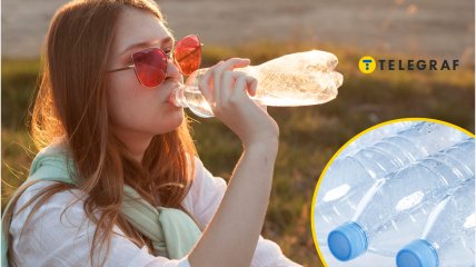 Девушка пьет из пластиковой бутылки.