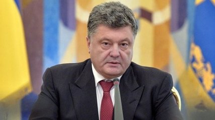 Президент Украины Петр Порошенко подписал закон о санкциях