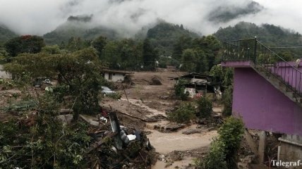 Количество жертв шторма "Эрл" в Мексике возросло до 49 человек