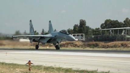 Российские самолеты осуществили масштабную атаку по зоне деэскалации в Сирии 