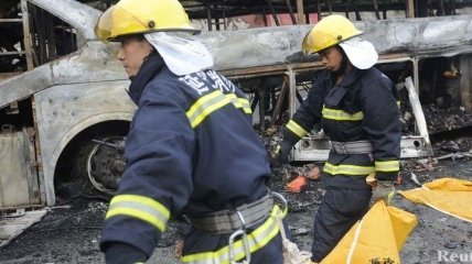 В Китае в результате возгорания автобуса погибли 38 человек 