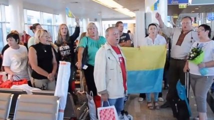 В аэропорту "Шереметьево" спели гимн Украины (Видео)