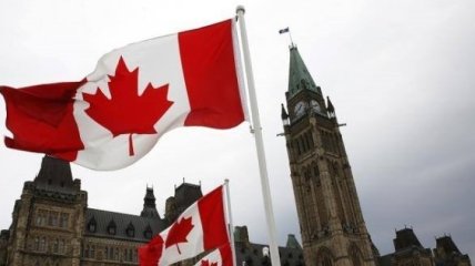 Канадский парламент принял госбюджет