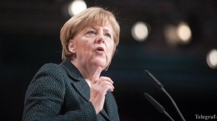Меркель: Целостность и суверенитет Украины должны быть восстановлены