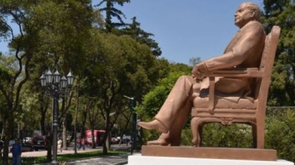 В Мехико хотят снести памятник экс-президенту Азербайджана