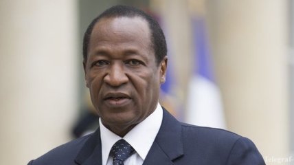 Оппозиция сожгла парламент Буркина-Фасо: есть погибшие