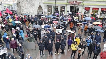 "За свободу, против лжи!": жители Эстонии вышли на протесты