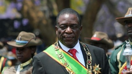 "Хватит!": президент Зимбабве требует отмены санкций 