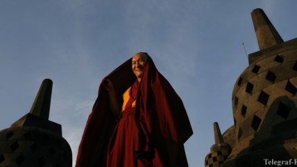 Буддистский монах благословил "Лестер Сити" перед матчем с МЮ