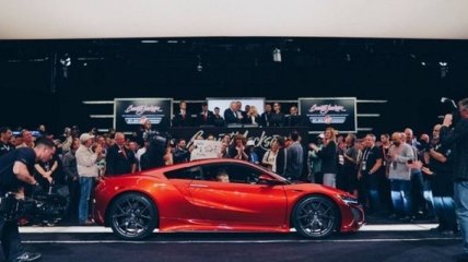 Первый 2017 Acura NSX продали за $1,2 млн