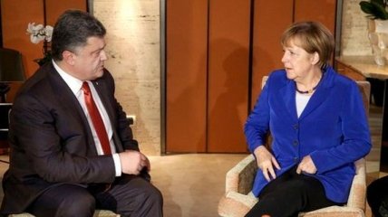 Порошенко обсудил с Меркель поставки газа в Украину