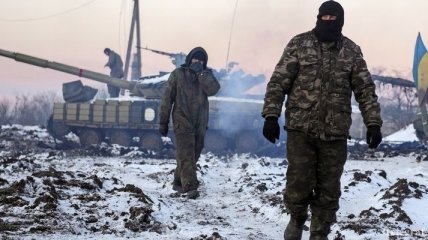 Пограничники уничтожили танк и автомобиль боевиков