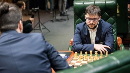 Турнир претендентов на мировую шахматную корону приостановлен из-за коронавируса