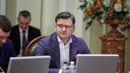 Кулеба откроет новый корпус украинского посольства в Польше