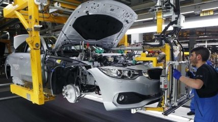 Завод BMW потерял за 40 минут 1 млн евро из-за пьяных рабочих 