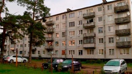 Дети три дня жили в квартире с мертвыми родителями думая, что те спят: подробности трагедии в России