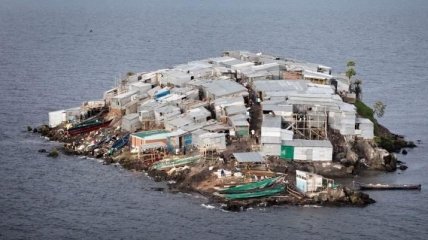 Самый населенный остров в мире: остров Мгинго (Фото)