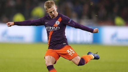 Манчестер Сити намерен продолжить контракт с Зинченко