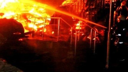 В российской Тюмени сгорела девятиэтажка, есть жертвы (Видео)