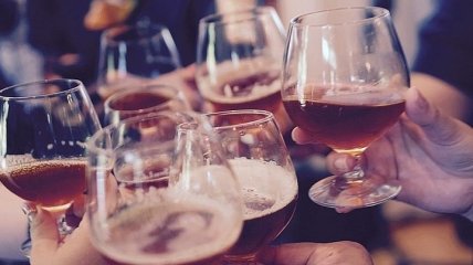 Алкоголь в Украине подорожает: сколько будет стоить пиво и водка