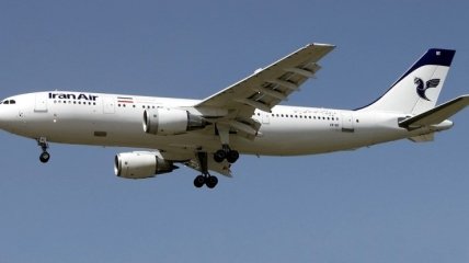 В аэропорту Тегерана экстренно сел самолет
