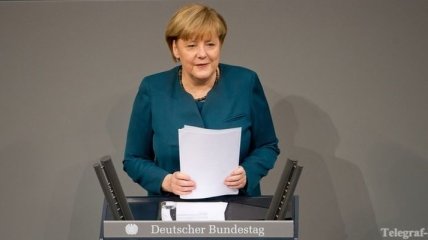 Меркель пригрозила России новыми санкциями